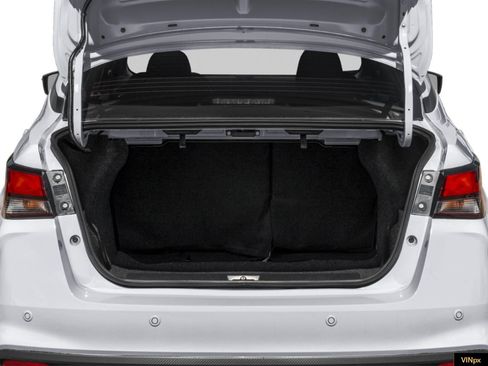 New 2025 Nissan Versa SR image 9