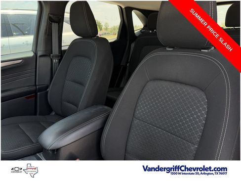 Used 2025 Ford Escape Active w/ Cold Weather Package AWD/4WD image 23