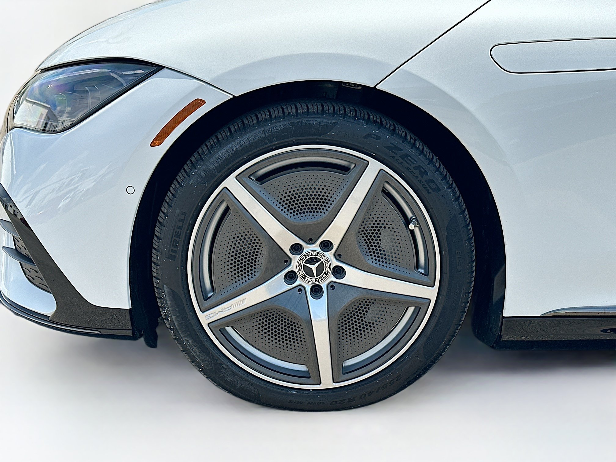 Certified 2025 Mercedes-Benz EQE 350+ 4MATIC Sedan w/ AMG Line Exterior Package image 30