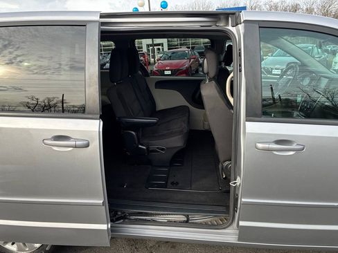Used 2017 Dodge Grand Caravan SE w/ Power Window Group image 20