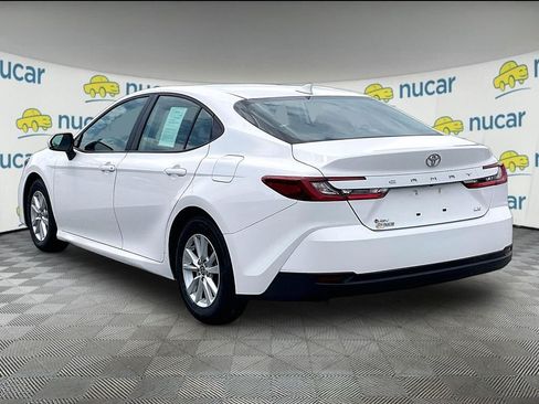Used 2025 Toyota Camry LE FWD image 4