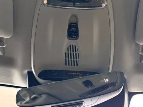 Used 2019 Volvo XC90 T5 Momentum w/ Multimedia Package image 34