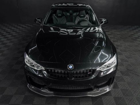 Used 2016 BMW M4 Convertible image 9