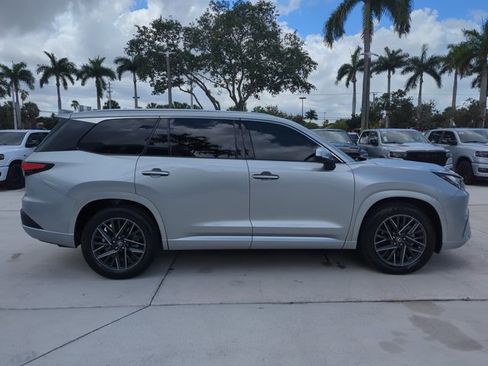 Used 2025 Lexus TX 350 AWD w/ Technology Package image 4