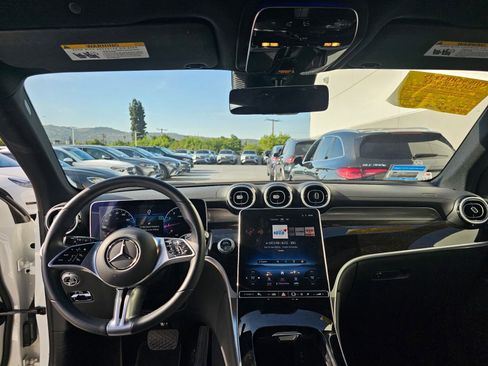 Used 2023 Mercedes-Benz GLC 300 image 14