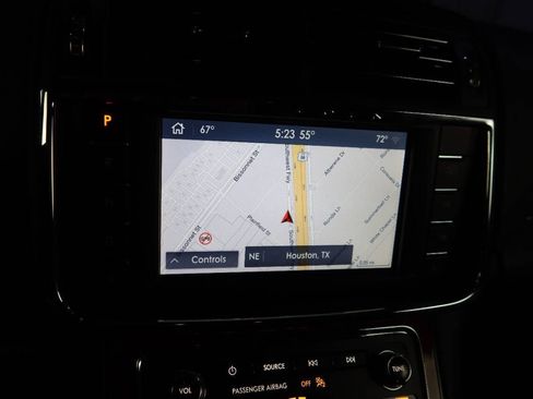 Used 2020 Lincoln Continental Reserve image 22