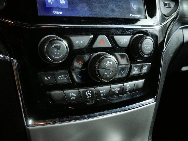 Used 2019 Jeep Grand Cherokee Limited AWD/4WD image 20