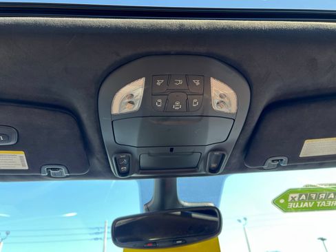 Used 2023 Chrysler Pacifica Pinnacle FWD image 44