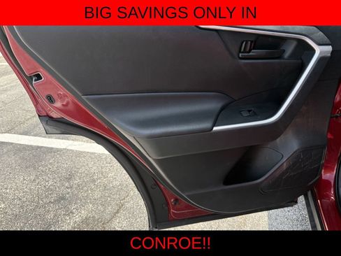 Used 2021 Toyota RAV4 LE AWD/4WD image 23