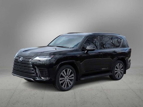 Used 2023 Lexus LX 600 4WD w/ Appearance Package image 4