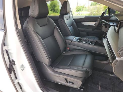 Certified 2025 Nissan Murano SL w/ Cargo Package AWD/4WD image 16