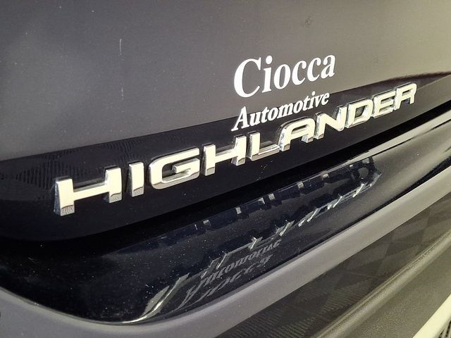 Used 2023 Toyota Highlander XSE AWD/4WD image 31