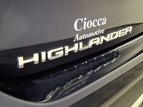 Used 2023 Toyota Highlander XSE AWD/4WD image 31