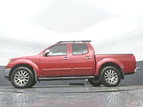 Used 2012 Nissan Frontier SL image 35