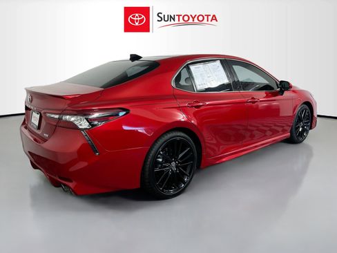 Used 2022 Toyota Camry XSE image 4