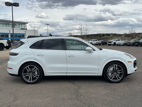 Used 2020 Porsche Cayenne Turbo AWD/4WD image 6