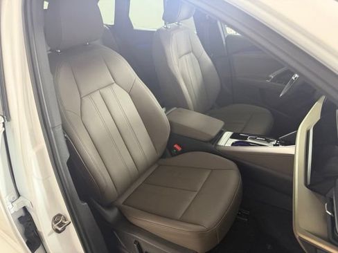Certified 2025 Audi Q5 Premium w/ Convenience Package AWD/4WD image 25