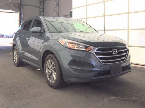 Used 2018 Hyundai Tucson SE FWD image 2