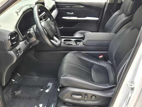 Used 2023 Honda Pilot Elite image 12