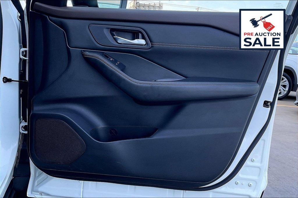 Used 2023 Nissan Rogue SL w/ SL Premium Package AWD/4WD image 24