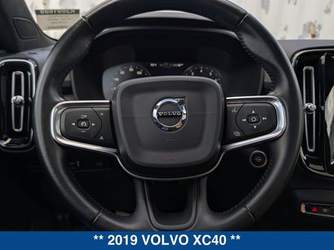 Used 2019 Volvo XC40 T5 Inscription AWD/4WD image 28