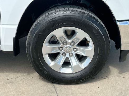 Used 2024 RAM 1500 Laramie RWD image 10