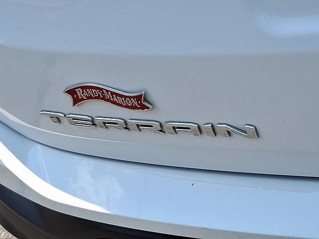 Used 2024 GMC Terrain SLE w/ Driver Convenience Package FWD image 31