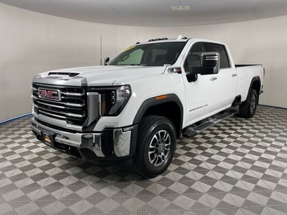 New 2026 GMC Sierra 3500 SLT w/ SLT Premium Package