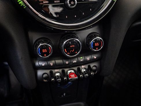 Used 2023 MINI Cooper 2-Door Hardtop image 31