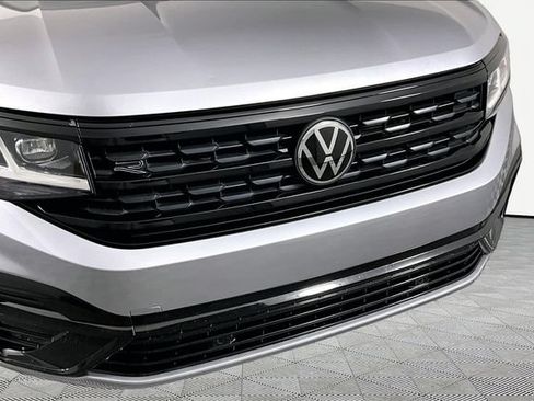 Used 2023 Volkswagen Atlas SEL R-Line AWD/4WD image 31