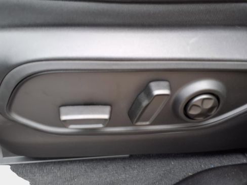 New 2024 Jeep Grand Cherokee Limited 4xe image 12