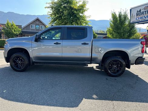 Used 2021 Chevrolet Silverado 1500 LT Trail Boss w/ Bed Protection Package image 9