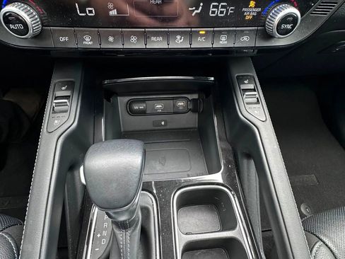 Used 2021 Kia Telluride EX w/ EX Premium Package AWD/4WD image 25