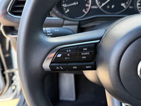 Used 2024 MAZDA MAZDA3 s image 17