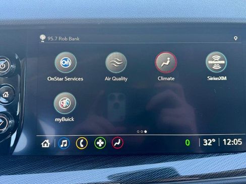 Used 2023 Buick Envision Essence image 19