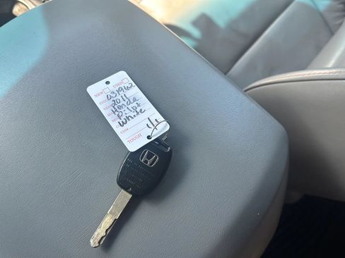 Used 2011 Honda Pilot EX-L image 26