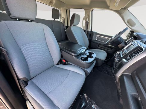 Used 2024 RAM 1500 Classic SLT AWD/4WD image 22