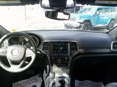 Used 2017 Jeep Grand Cherokee Altitude image 20