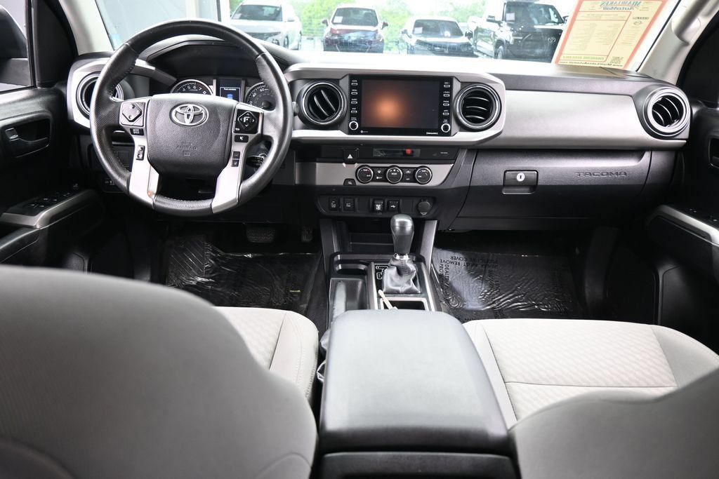 Used 2022 Toyota Tacoma SR5 w/ Technology Package RWD image 37