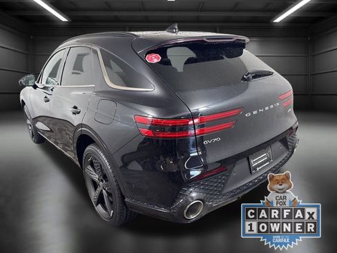 Used 2023 Genesis GV70 3.5T Sport w/ Sport Prestige Package image 4