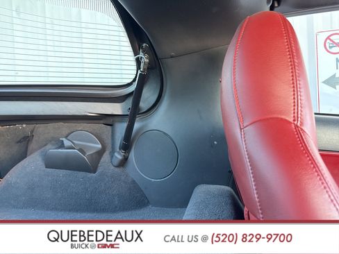 Used 2005 Chevrolet Corvette Coupe w/ Preferred Equipment Group image 38