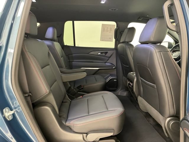 Used 2025 Chevrolet Traverse Z71 w/ Enhanced Driving Package AWD/4WD image 16