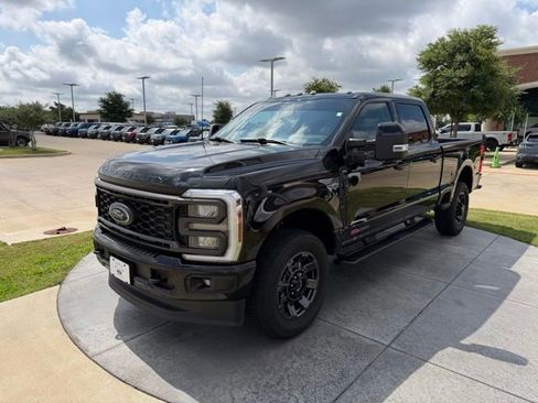 Used 2024 Ford F250 Lariat w/ Lariat Ultimate Package AWD/4WD image 3