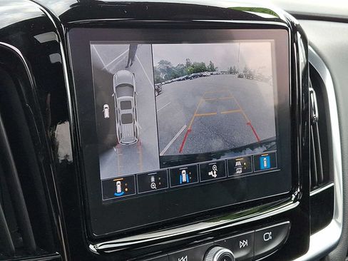 Used 2023 Chevrolet Traverse RS AWD/4WD image 20