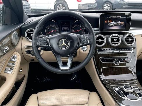 Used 2018 Mercedes-Benz C 300 4MATIC Sedan w/ Premium Package image 10