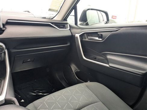 Used 2023 Toyota RAV4 XLE image 17