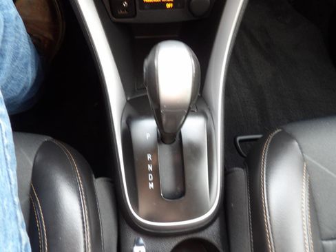 Used 2018 Chevrolet Trax LT w/ LT Convenience Package image 17