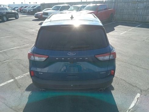 Used 2022 Ford Escape SE w/ SE Sport Appearance Package image 6
