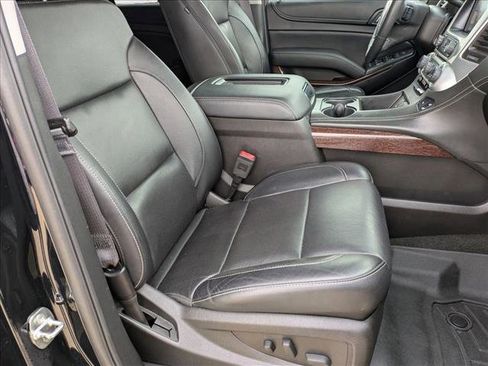 Used 2017 GMC Yukon XL SLT w/ Open Road Package image 24