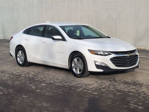 Used 2024 Chevrolet Malibu LT image 11